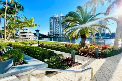 Hôtel, hôtellerie à vendre à Fort Lauderdale, Floride: 1 chambre, 43.66 m2 № 599555 - photo 10