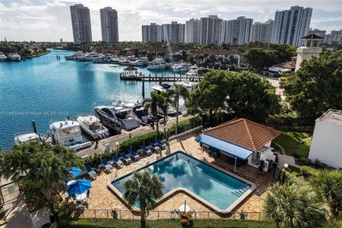 Condo in Aventura, Florida, 2 bedrooms  № 1418397 - photo 30