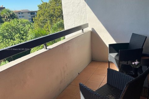 Condominio en venta en Miami, Florida, 1 dormitorio, 81.1 m2 № 1418717 - foto 8