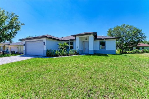 House in North Port, Florida 4 bedrooms, 169.64 sq.m. № 1105860 - photo 1