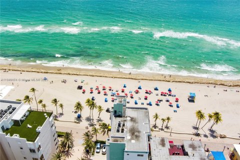 Studio in the Condo in Hollywood, Florida  № 271796 - photo 9