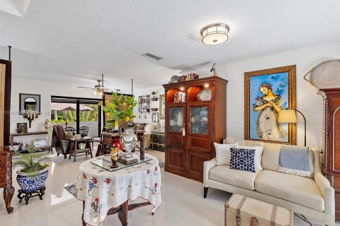 Villa ou maison à vendre à Cutler Bay, Floride: 3 chambres, 144.28 m2 № 1098343 - photo 15