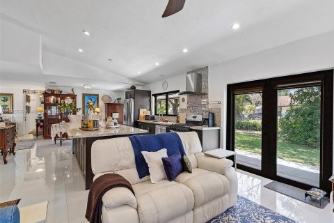 Villa ou maison à vendre à Cutler Bay, Floride: 3 chambres, 144.28 m2 № 1098343 - photo 6