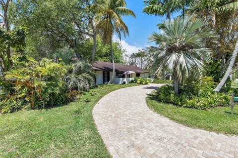 Villa ou maison à vendre à Cutler Bay, Floride: 3 chambres, 144.28 m2 № 1098343 - photo 2