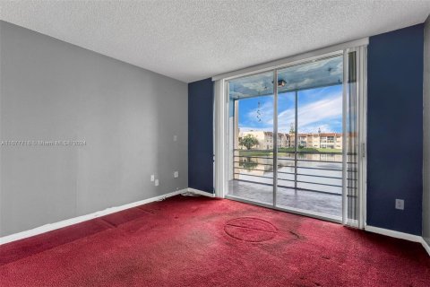 Condo in Sunrise, Florida, 1 bedroom  № 1403038 - photo 19