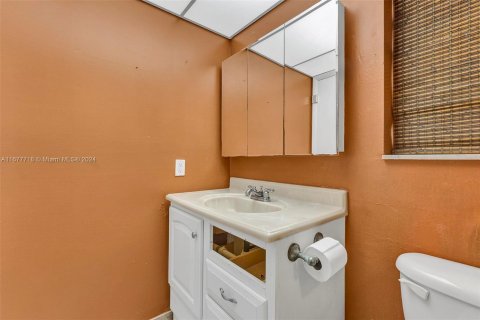 Copropriété à vendre à Sunrise, Floride: 1 chambre, 59.46 m2 № 1403038 - photo 24