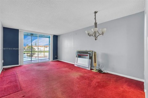 Copropriété à vendre à Sunrise, Floride: 1 chambre, 59.46 m2 № 1403038 - photo 17