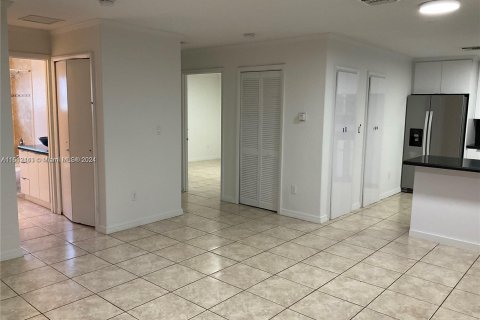 Immobilier commercial à vendre à Miami, Floride: 241.55 m2 № 1329091 - photo 30