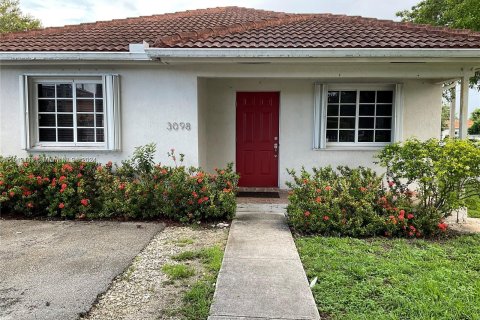 Propiedad comercial en venta en Miami, Florida, 241.55 m2 № 1329091 - foto 19