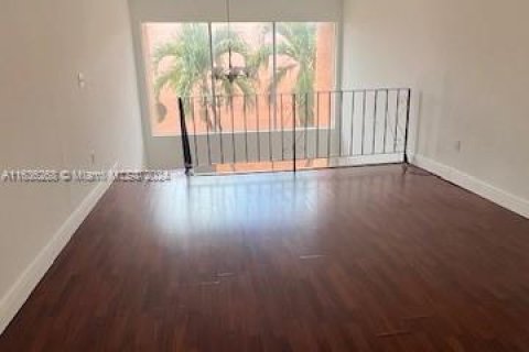 Condo in Hialeah, Florida, 1 bedroom  № 1329092 - photo 10