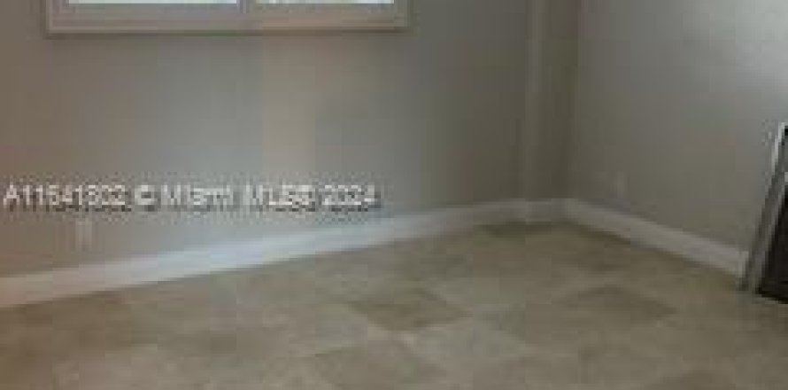 Condominio en Coral Gables, Florida, 1 dormitorio  № 1329294