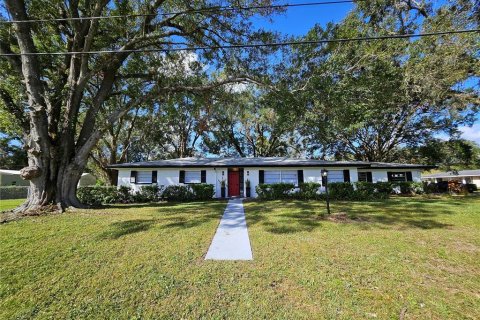 House in Lakeland, Florida 3 bedrooms, 169.73 sq.m. № 1425402 - photo 1