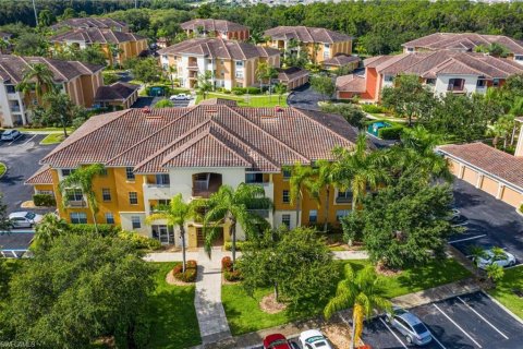 Copropriété à vendre à Cape Coral, Floride: 2 chambres, 117.99 m2 № 1326870 - photo 3