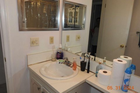 Condo in Deerfield Beach, Florida, 2 bedrooms  № 1209210 - photo 18