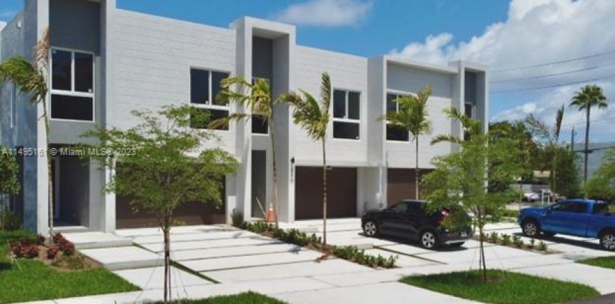 Townhouse in Pompano Beach, Florida 3 bedrooms № 873157
