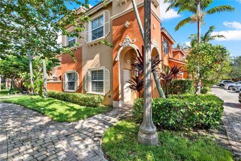 Condominio en venta en Miramar, Florida, 3 dormitorios, 115.57 m2 № 1329951 - foto 4