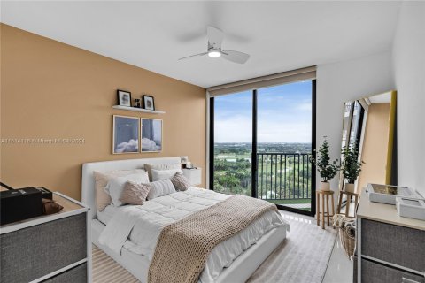 Condominio en venta en Doral, Florida, 1 dormitorio, 70.7 m2 № 947707 - foto 8