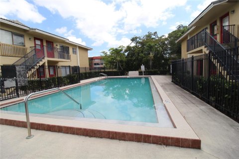 Copropriété à vendre à Coral Springs, Floride: 2 chambres, 74.32 m2 № 947671 - photo 16