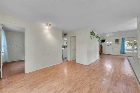 Adosado en venta en Cooper City, Florida, 3 dormitorios, 183.48 m2 № 1348191 - foto 5