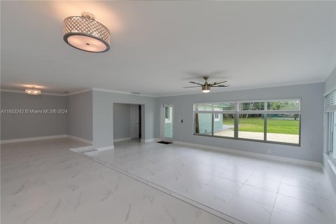 Villa ou maison à vendre à Plantation, Floride: 4 chambres, 239.13 m2 № 1348260 - photo 12