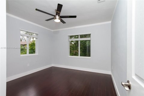 Casa en venta en Plantation, Florida, 4 dormitorios, 239.13 m2 № 1348260 - foto 28