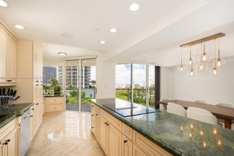 Condo in Aventura, Florida, 2 bedrooms  № 1418777 - photo 6