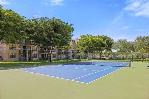 Condominio en venta en Miami, Florida, 1 dormitorio, 78.04 m2 № 1418781 - foto 12