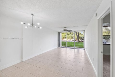 Condominio en venta en Miami, Florida, 1 dormitorio, 78.04 m2 № 1418781 - foto 7