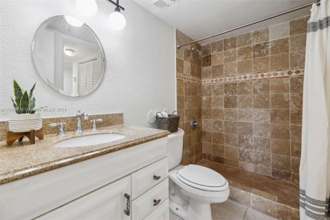 Condominio en venta en Miami, Florida, 1 dormitorio, 78.04 m2 № 1418781 - foto 5