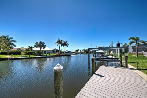 Villa ou maison à vendre à Port Charlotte, Floride: 4 chambres, 195.47 m2 № 1123756 - photo 29