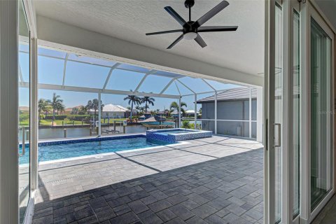 Casa en venta en Port Charlotte, Florida, 4 dormitorios, 195.47 m2 № 1123756 - foto 23