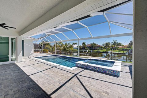 Villa ou maison à vendre à Port Charlotte, Floride: 4 chambres, 195.47 m2 № 1123756 - photo 24