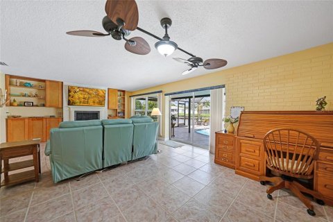 House in Port Charlotte, Florida 3 bedrooms, 246.19 sq.m. № 1386590 - photo 19