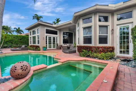 Villa ou maison à vendre à Palm Beach Gardens, Floride: 4 chambres, 348.01 m2 № 1171841 - photo 4