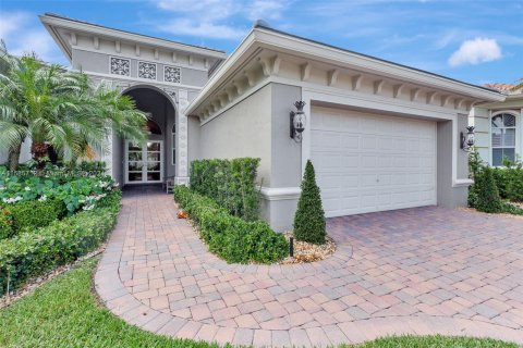 Villa ou maison à vendre à Palm Beach Gardens, Floride: 4 chambres, 348.01 m2 № 1171841 - photo 2