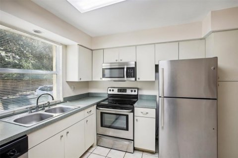 Copropriété à vendre à Tampa, Floride: 2 chambres, 105.72 m2 № 1390518 - photo 11