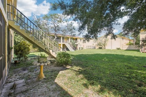 Condo in Tampa, Florida, 2 bedrooms  № 1390518 - photo 21