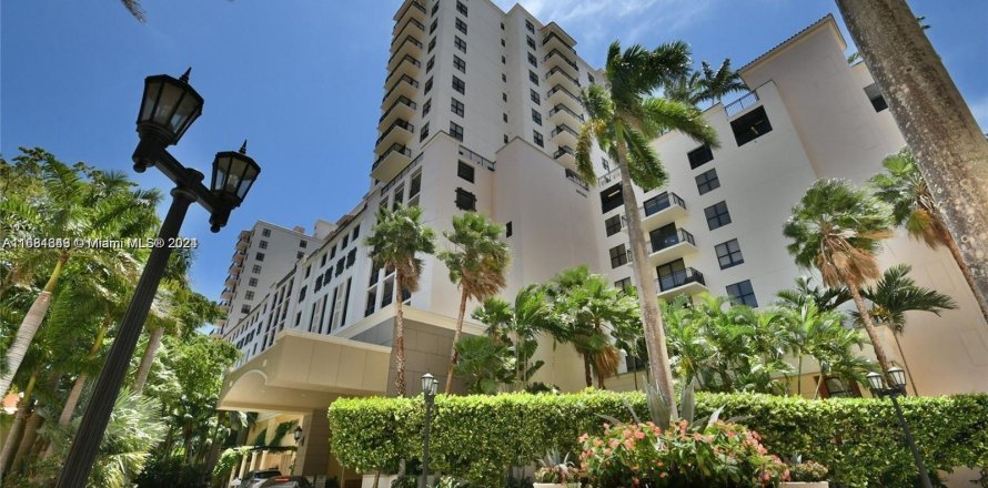 Condominio en Coral Gables, Florida, 3 dormitorios  № 1412412