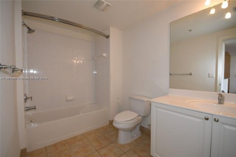 Condominio en venta en Coral Gables, Florida, 3 dormitorios, 123.47 m2 № 1412412 - foto 15