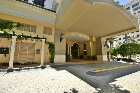 Condominio en venta en Coral Gables, Florida, 3 dormitorios, 123.47 m2 № 1412412 - foto 4