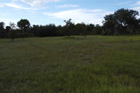 Terreno en venta en Frostproof, Florida № 1341138 - foto 9