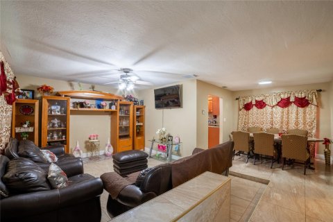 Casa en venta en Sunrise, Florida, 2 dormitorios, 111.2 m2 № 1180310 - foto 15