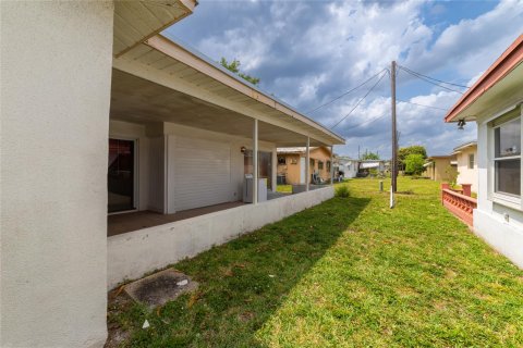 Villa ou maison à vendre à Sunrise, Floride: 2 chambres, 111.2 m2 № 1180310 - photo 5