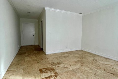 Condo in Hollywood, Florida, 2 bedrooms  № 1079254 - photo 18