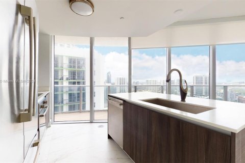 Copropriété à louer à Miami, Floride: 2 chambres, 108.79 m2 № 1348769 - photo 3