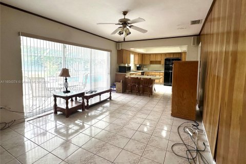 Casa en alquiler en Palmetto Bay, Florida, 3 dormitorios, 163.88 m2 № 1348770 - foto 11