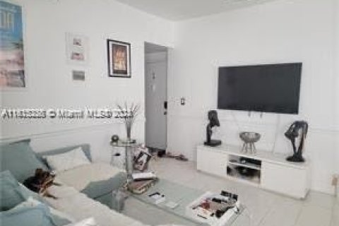 Condo in Miami Beach, Florida, 2 bedrooms  № 1237386 - photo 3