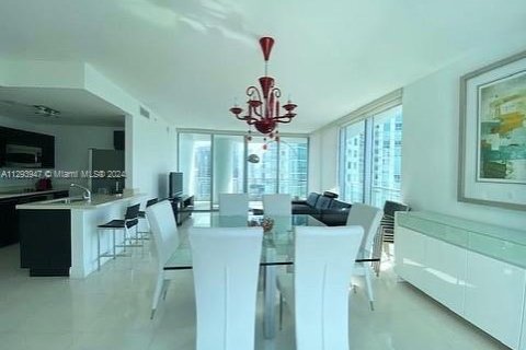 Condominio en venta en Miami, Florida, 3 dormitorios, 154.4 m2 № 1237390 - foto 3