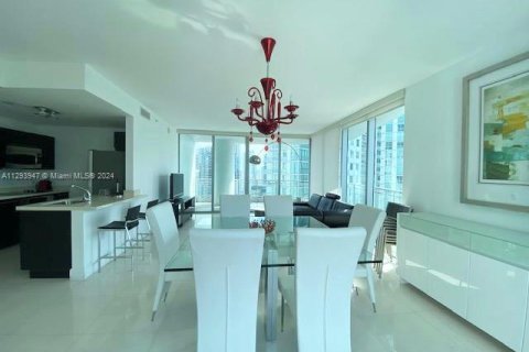 Condominio en venta en Miami, Florida, 3 dormitorios, 154.4 m2 № 1237390 - foto 8