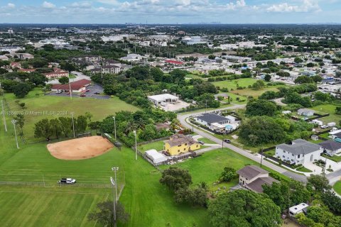 Terreno en venta en Miami, Florida № 1380403 - foto 5